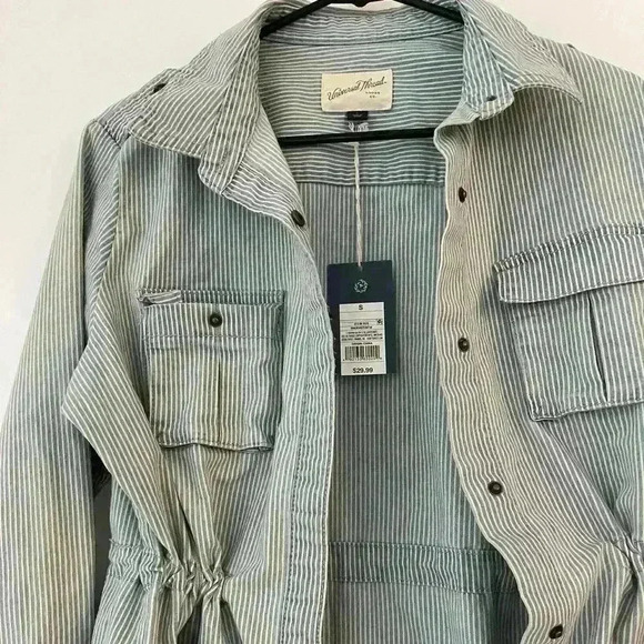 NWT Universal Thread Railroad Lightweight Jacket Size S Oversized Denim Chambray - Picture 6 of 7